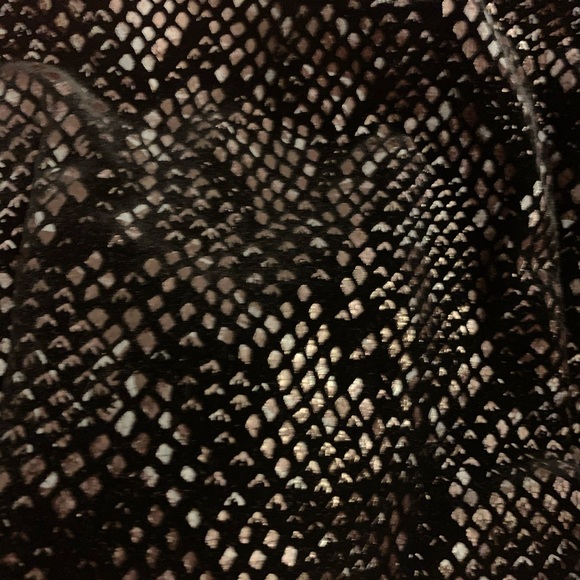 Elegant and sexy Python print tube top - Picture 5 of 5